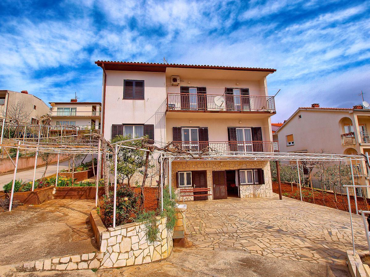 Apartments Valerija 847 Pula Exterior foto