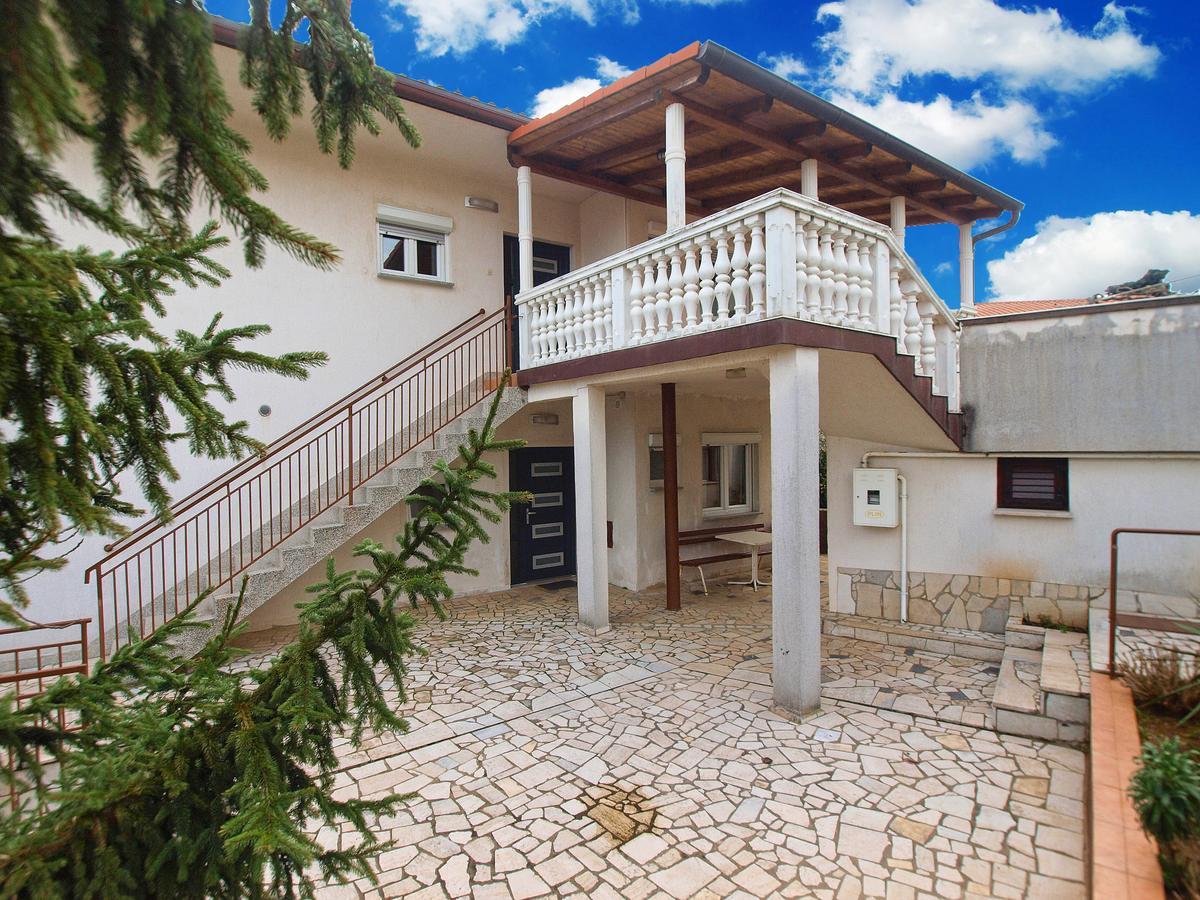 Apartments Valerija 847 Pula Exterior foto